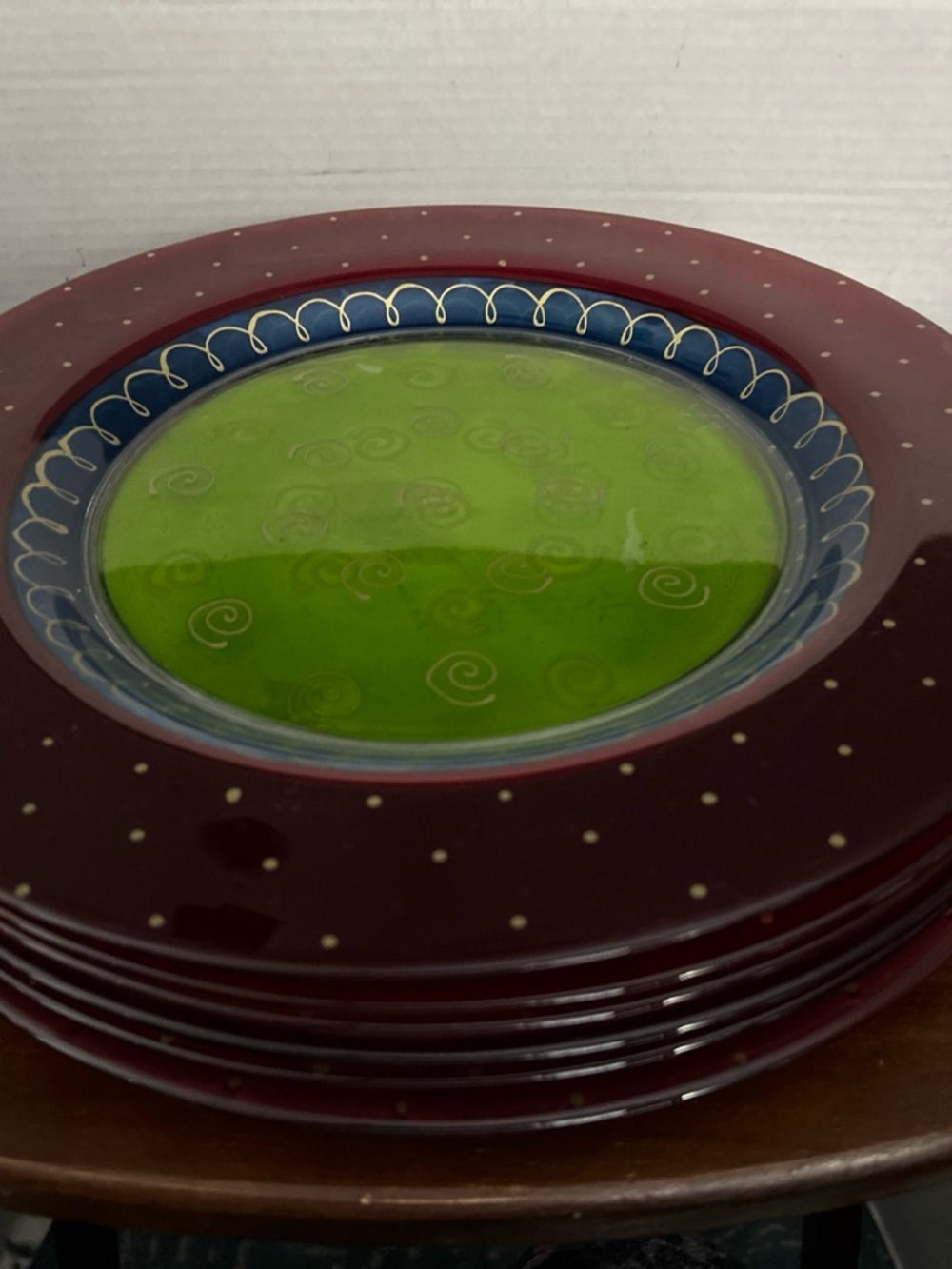 Pier 1 MCM Green Center Red Rim Ceramic Dinner Plate - Decorative Swirl Design